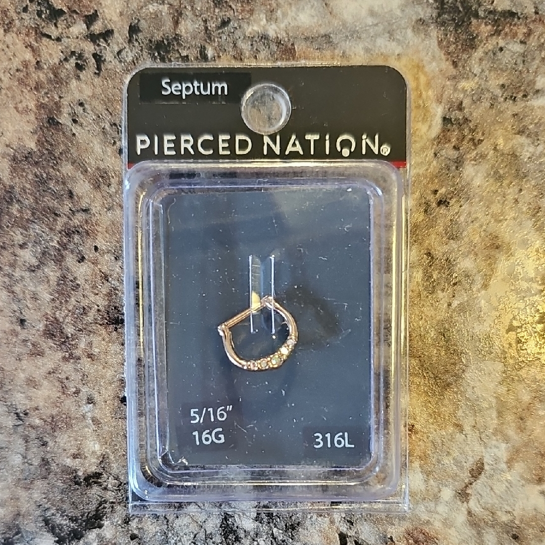 Pierced Nation Gold Septum Clicker With Crystal Detailing